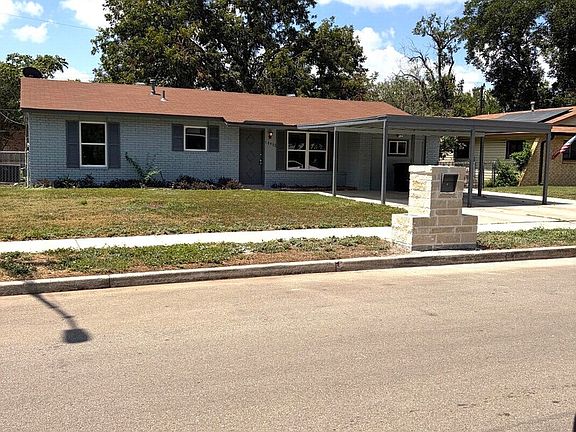 2nd image of 10902 Lazy Oaks