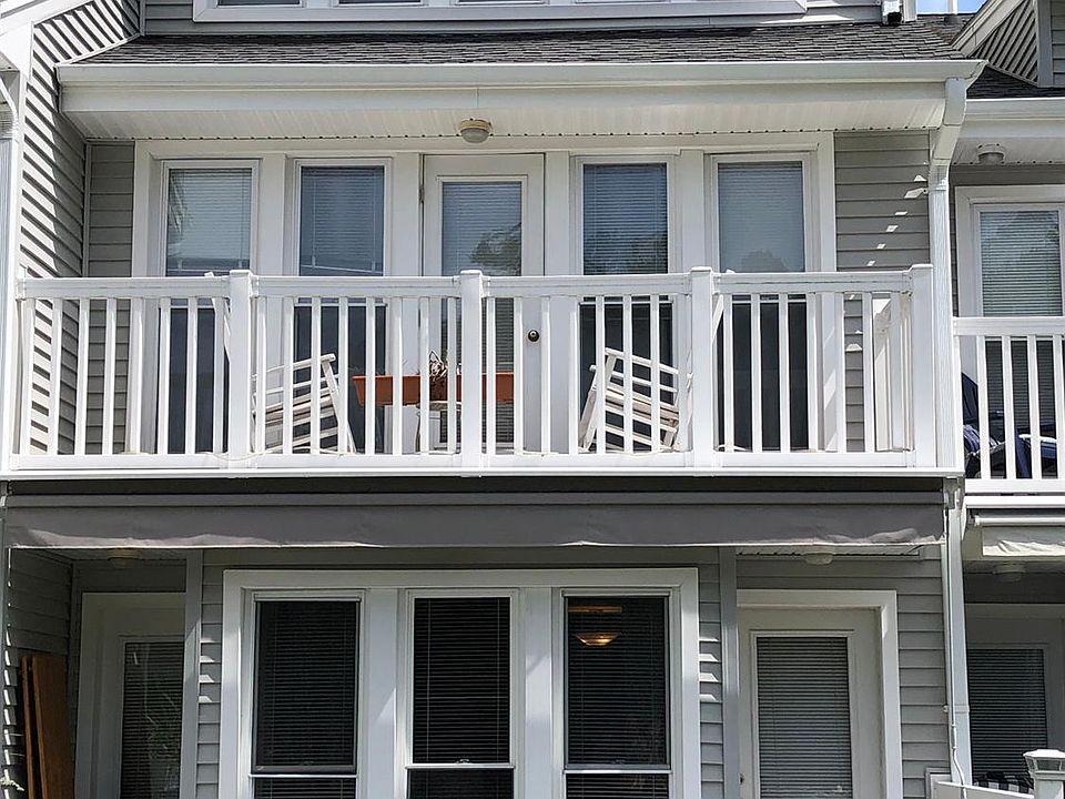1st image of 3 Marina Dr