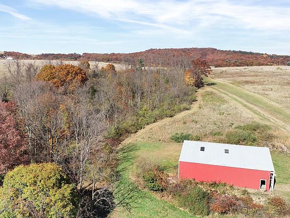2nd image of 3101 Irish Valley Rd