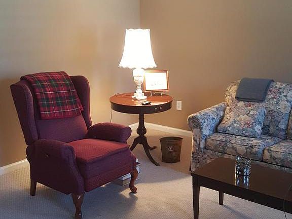 3rd image of 4826 Habersham Ln