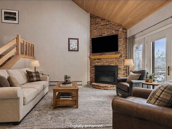 3rd image of 82B Wentworth Hall Avenue