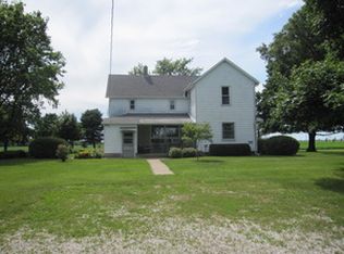 2075 E 100n Rd, Paxton, IL 60957