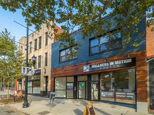 1620 Beacon St, Brookline, MA 02446