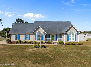1910 Bell Arthur Crossing Dr, Greenville, NC 27834