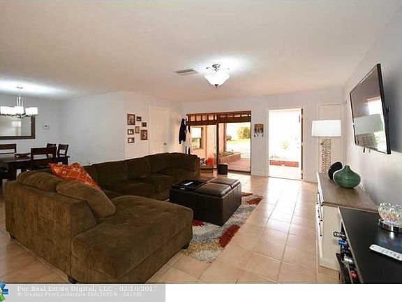 3rd image of 11450 NW 30th Pl