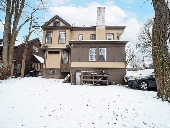 5th image of 315 Oak St