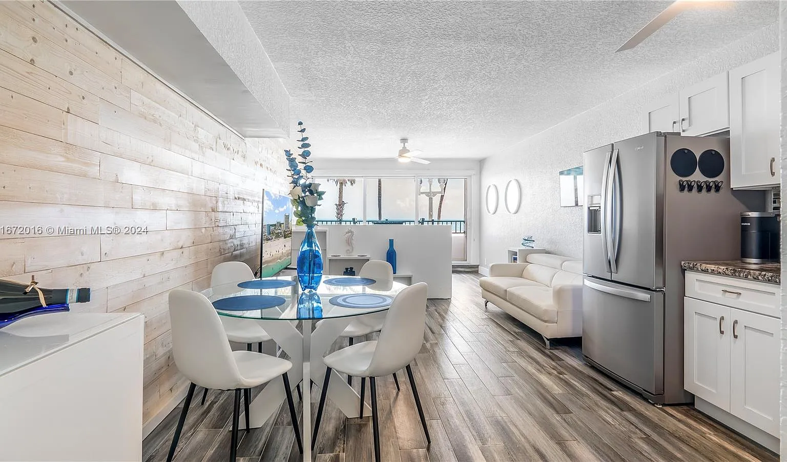 Seahorse Oceanside Apartm — Photo 3