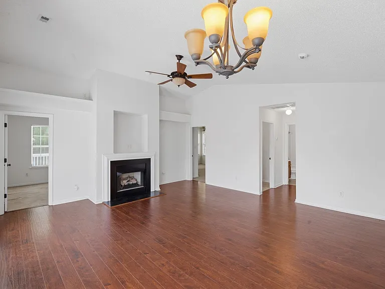 9740 Veronica Dr — Photo 29