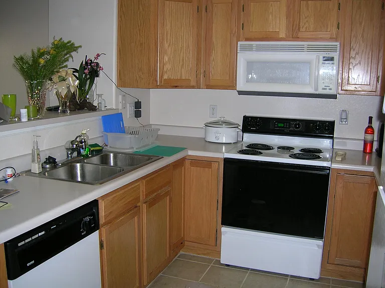 3528 Atlantic Dr — Photo 3