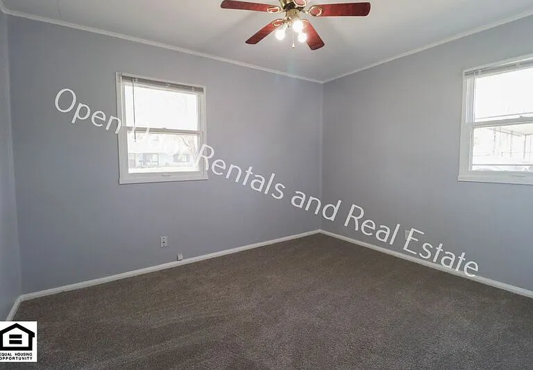 6033 S Calhoun St — Photo 9