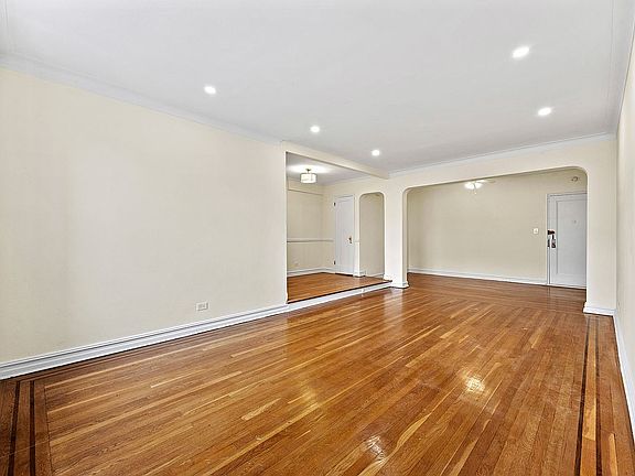 5th image of 35-35 75th St #625