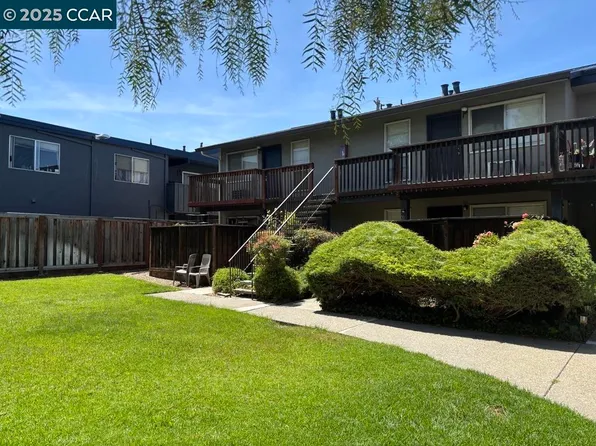 1060 Oak Grove Rd APT 10, Concord, CA 94518