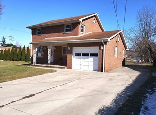 10 Parkway St, Silver Creek, NY 14136