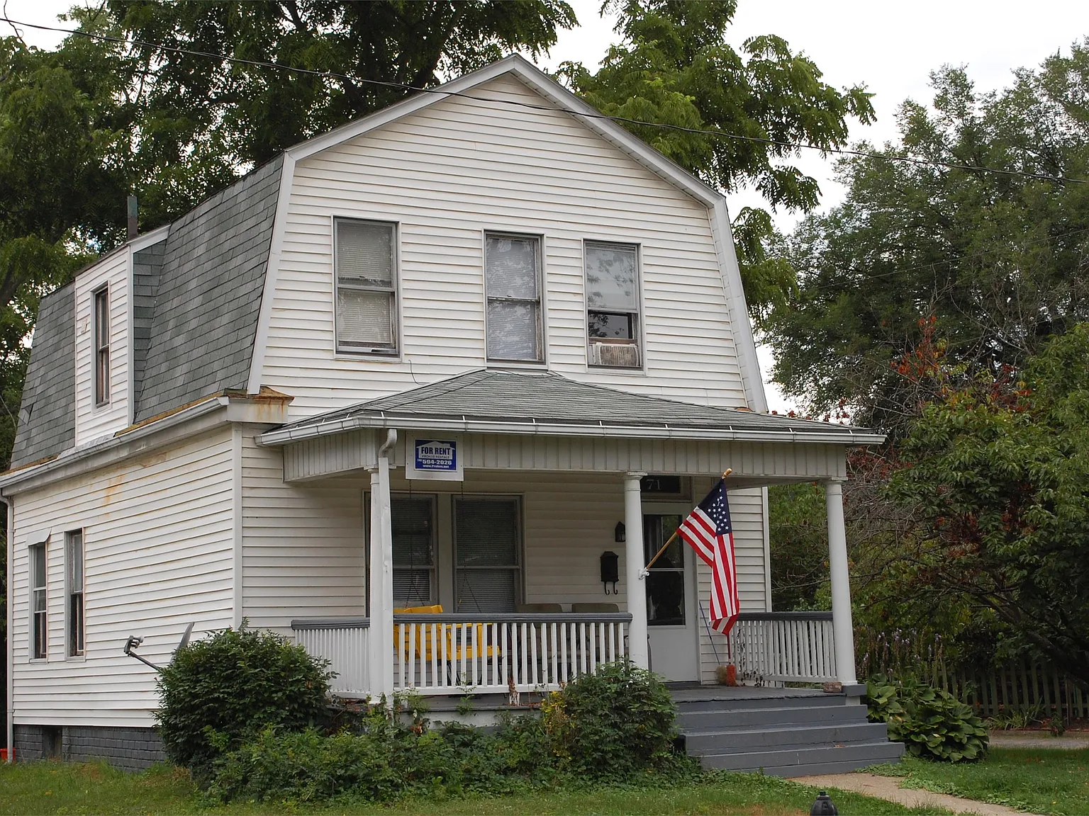 71 South May Avenue - Single House — Photo 2