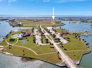 386 W Arbor Vis, Port O Connor, TX 77982