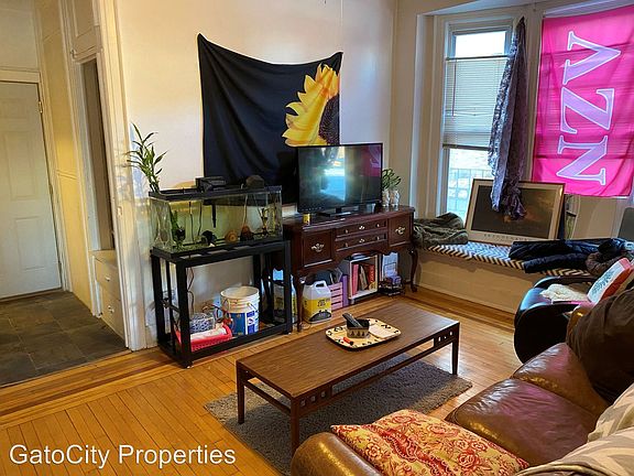 3rd image of 1227 N Milwaukee St APT 02