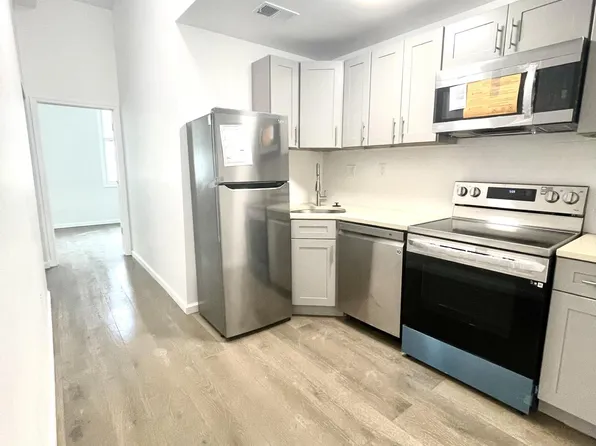 1015 Spruce St, Philadelphia, PA