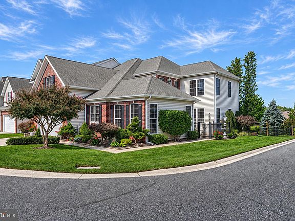 2nd image of 406 Shellbark Ct
