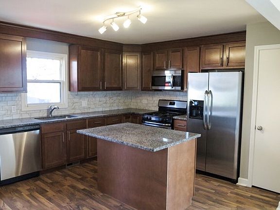 2nd image of 1119 Jackson Ave