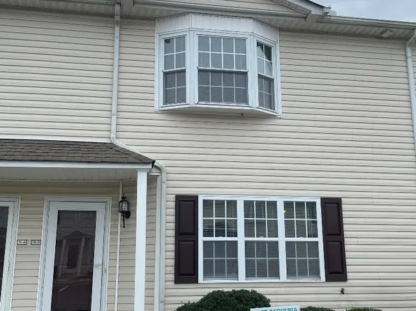 3800 Vancroft Dr, Winterville, NC 28590