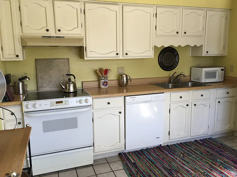 1964 W Record St — Photo 6
