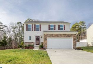 2 Erik Ct, Sicklerville, NJ 08081