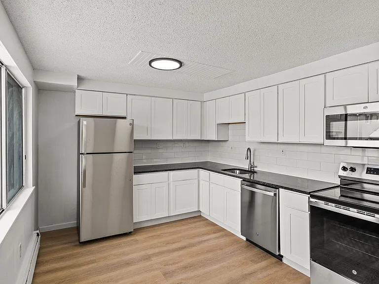 Timberlane Estates — Photo 2