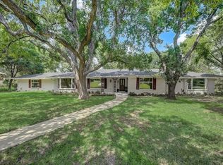 202 Overhill Dr, Waxahachie, TX 75165