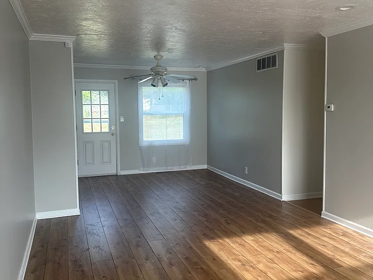 1223 Ranchland Dr — Photo 6
