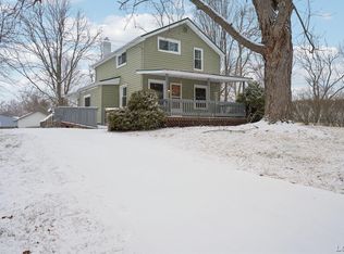 909 Comstock St, Adrian, MI 49221