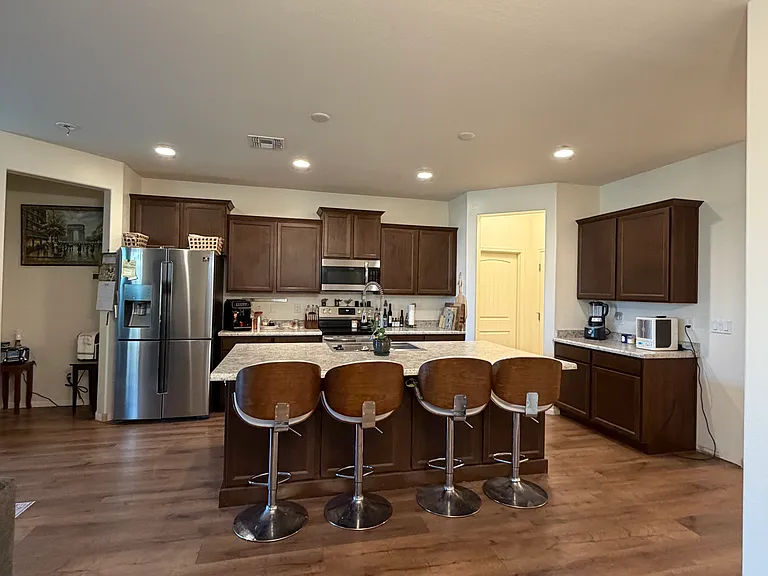 17621 W Daley Ln — Photo 5