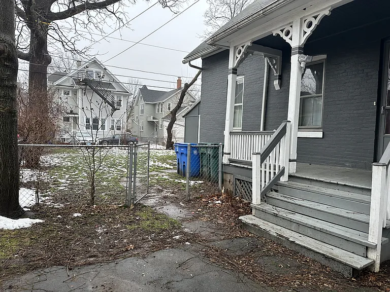 30 Boardman St #2 — Photo 1