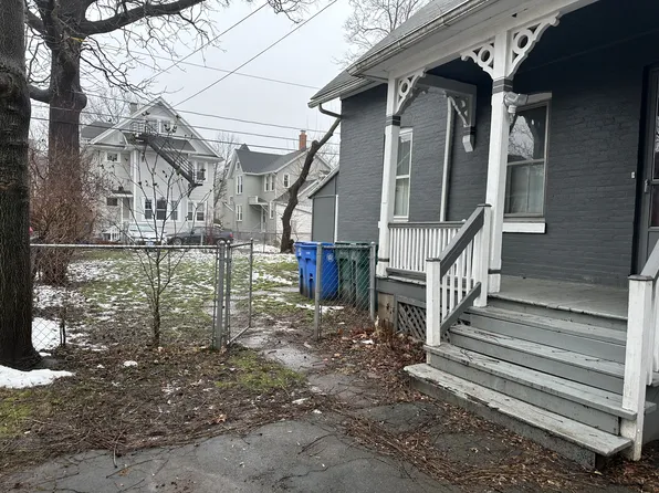 30 Boardman St #1, Rochester, NY 14607