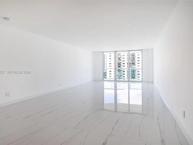 19380 Collins Ave #1105 — Photo 10
