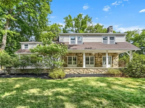 13 Ridge Road, Carmel, NY 10512