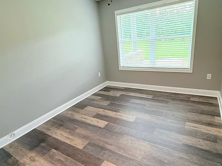 140 Baye Rd — Photo 15