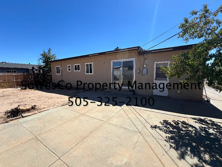 1032 Zuni Dr — Photo 14