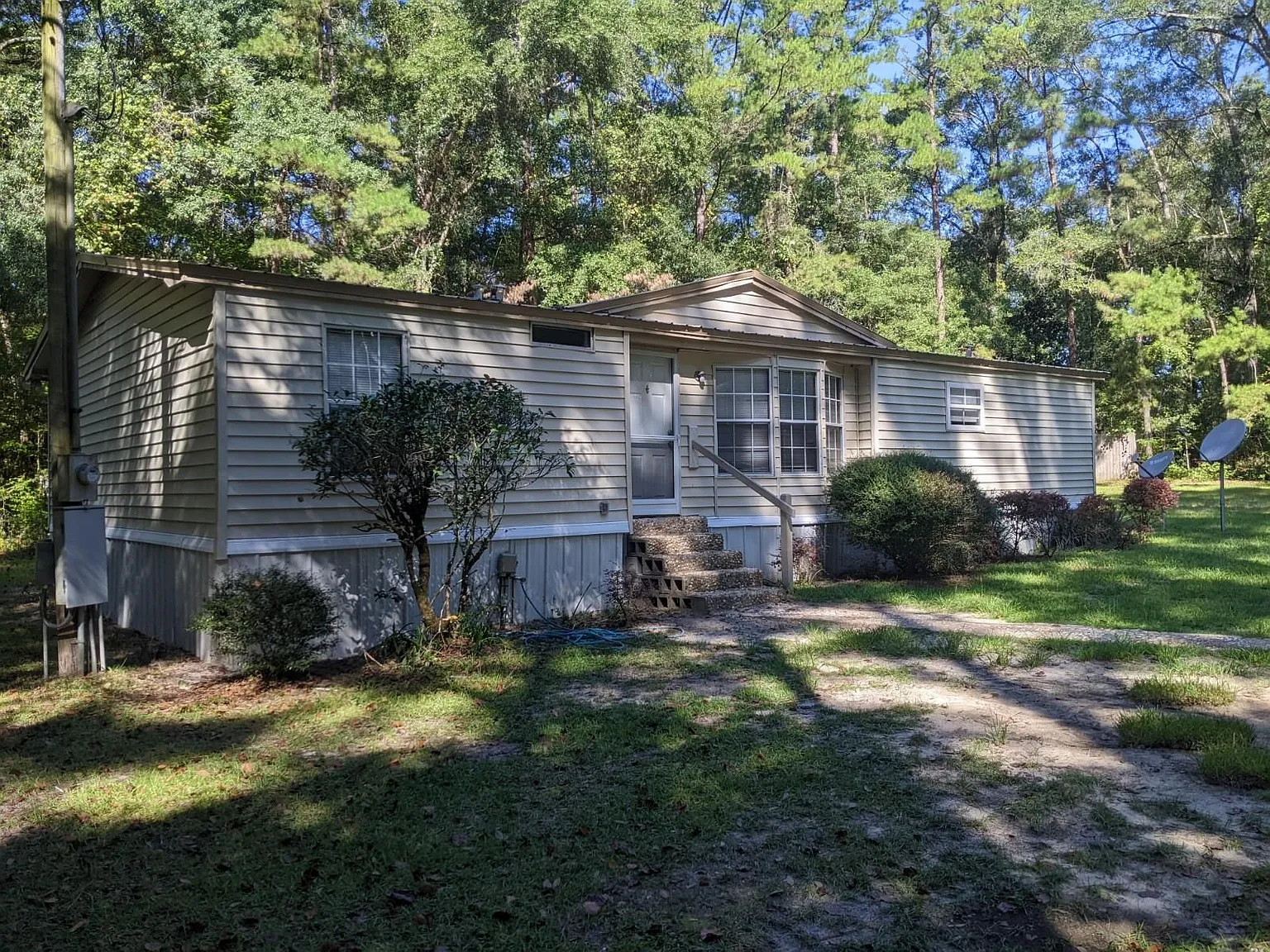 3 bed, 1056 sqft, $1,395 — Photo 2
