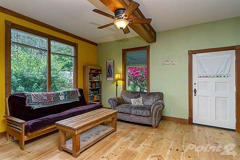 326MeridithLn-14