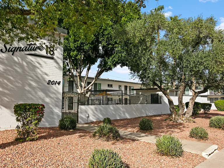 2014 W Berridge Ln #3 — Photo 6