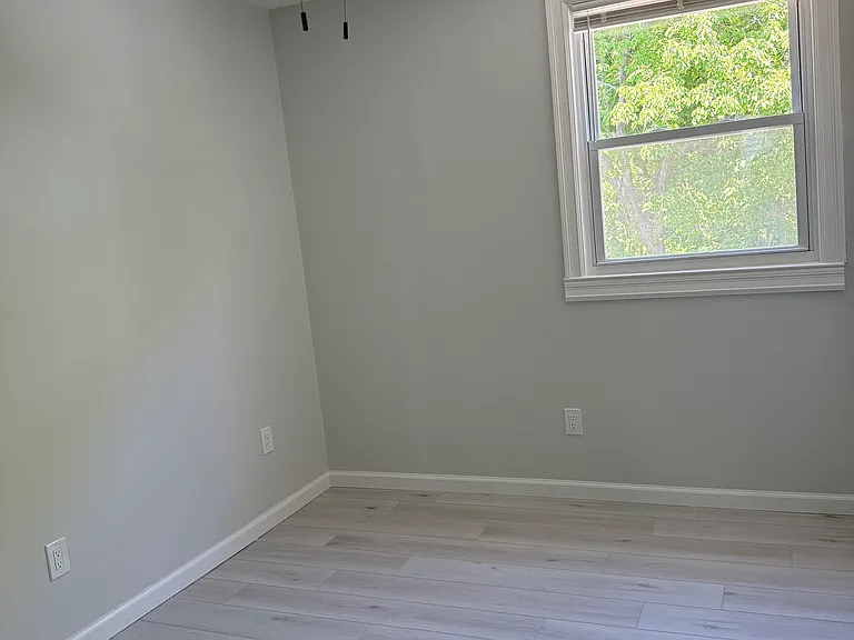 11746 Colman Rd #1 — Photo 10