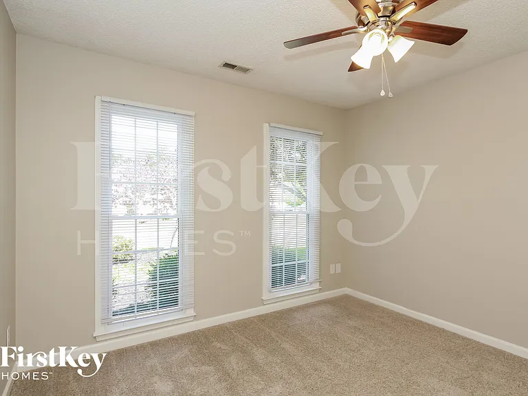 13646 Annsdale Ln — Photo 11