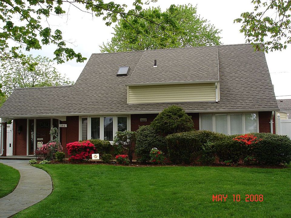 394 Twin Ln S