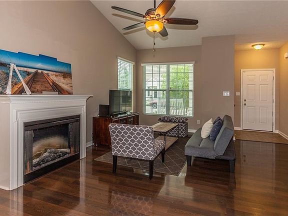 3rd image of 3465 Bodelva Ln
