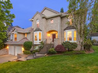 6800 SW Amber Ln, Portland, OR 97225