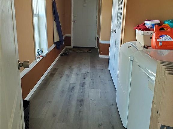 3rd image of 18 Lakota Dr