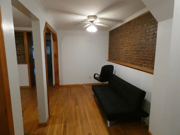 936 Willow Avenue image 3 of 12