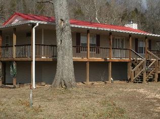 586 Buffalo Bottom Rd, Linden, TN 37096
