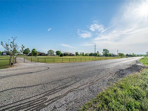 2nd image of 10427 County Road 466