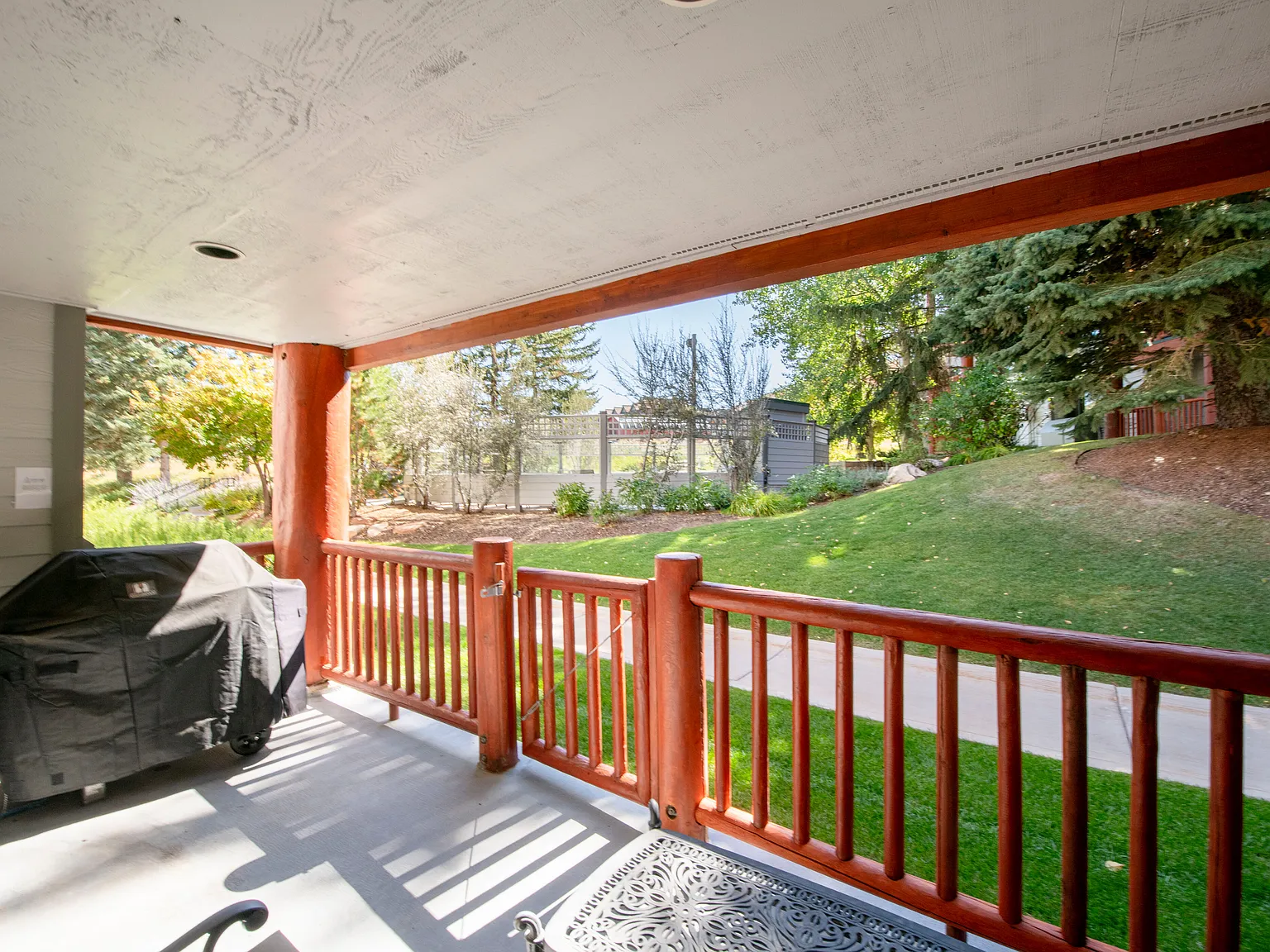 2 bed, 1195 sqft, $4,600 — Photo 4